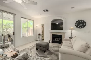 Photo #6: 2298286 Listing