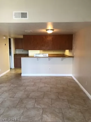 Photo #2: 2298310 Listing 