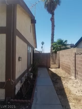 Photo #2: 2298314 Listing