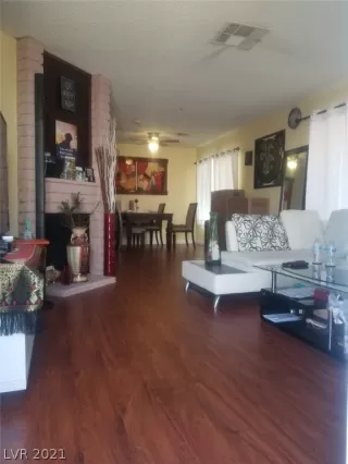 Photo #3: 2298314 Listing