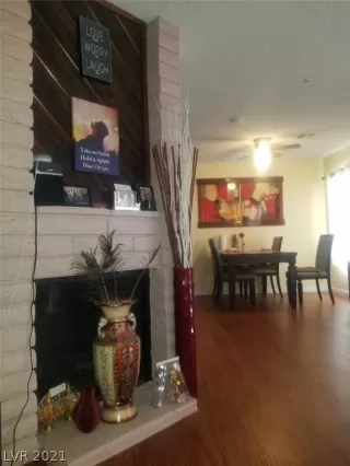 Photo #4: 2298314 Listing