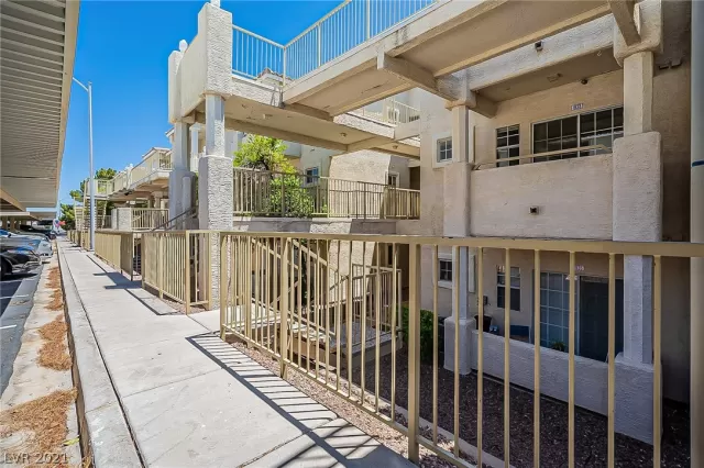 MLS: 2298341 Condo For Sale