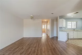 Photo #4: 2298341 Listing