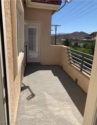 Photo #6: 2298347 Listing 