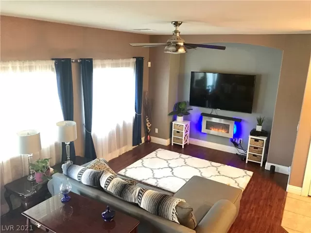 MLS: 2298363 Condo For Sale