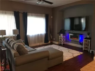 Photo #3: 2298363 Listing