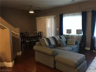 Photo #4: 2298363 Listing