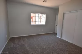 Photo #2: 2298371 Listing 