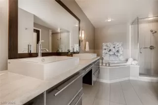 Photo #6: 2298404 Listing 