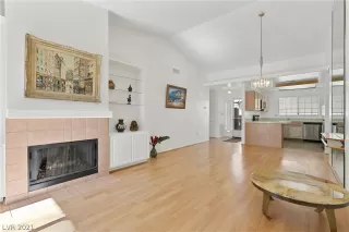 Photo #5: 2298424 Listing 