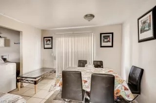 Photo #2: 2298436 Listing 