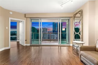 Photo #5: 2298449 Listing 