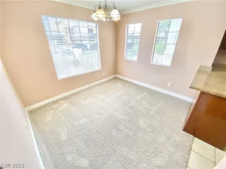 Photo #5: 2298483 Listing