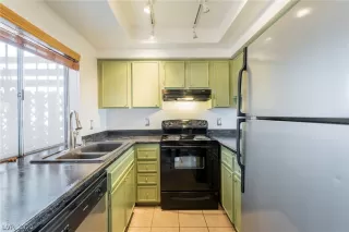 Photo #6: 2298493 Listing