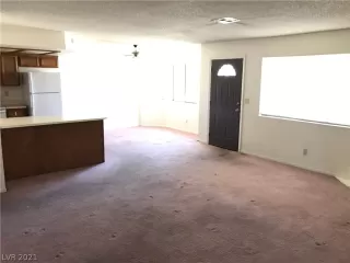 Photo #6: 2298507 Listing