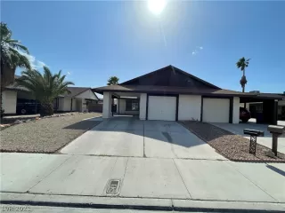 Photo #3: 2298622 Listing 