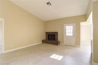 Photo #1: 2298651 Listing 