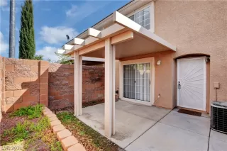 Photo #3: 2298687 Listing 