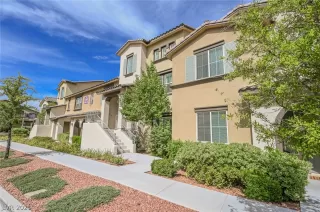 Photo #1: 2298692 Listing 