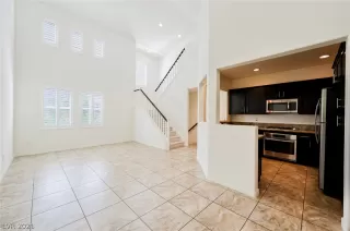 Photo #6: 2298692 Listing 