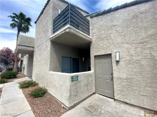 Photo #3: 2298738 Listing