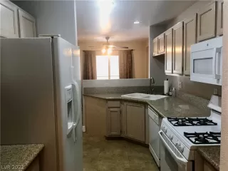 Photo #6: 2298769 Listing 