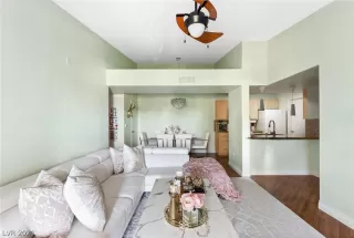 Photo #4: 2298773 Listing 