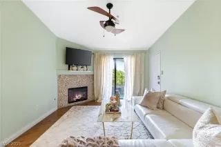 Photo #5: 2298773 Listing 