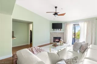 Photo #6: 2298773 Listing 