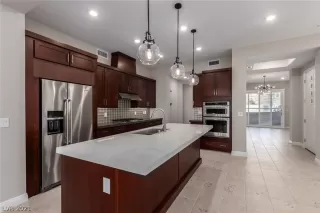 Photo #3: 2298794 Listing 