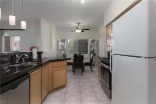 Photo #3: 2298809 Listing 