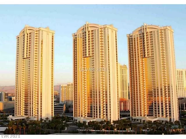 MLS: 2298817 Condo For Sale