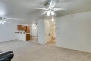 Photo #4: 2298823 Listing