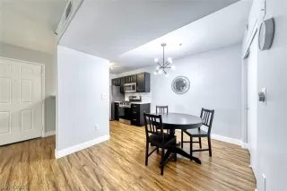 Photo #5: 2298834 Listing 