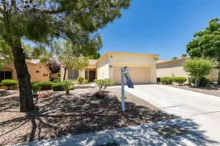 Photo #2: 2298855 Listing 