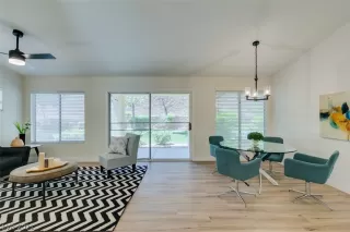 Photo #3: 2298855 Listing 