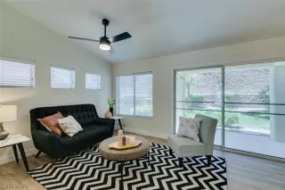 Photo #4: 2298855 Listing 