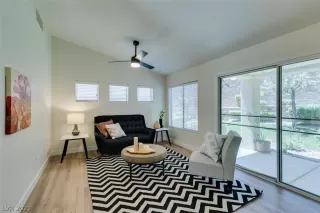 Photo #5: 2298855 Listing 