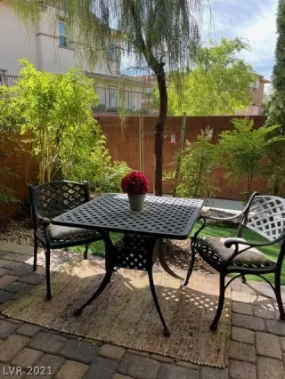 Photo #3: 2298883 Listing