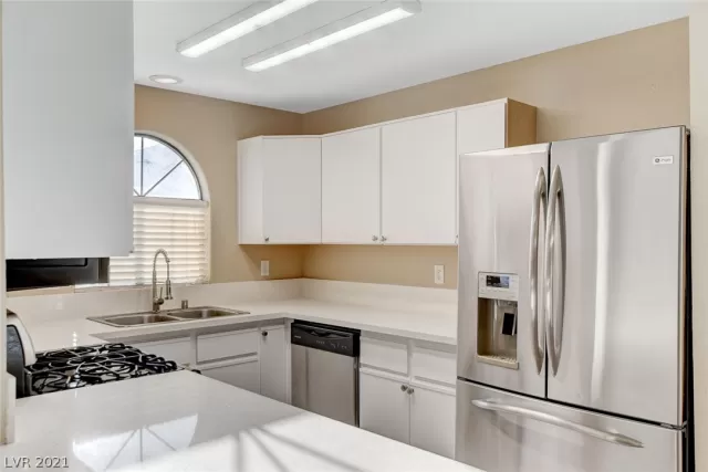 MLS: 2298890 Condo For Sale