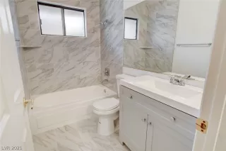 Photo #5: 2298890 Listing