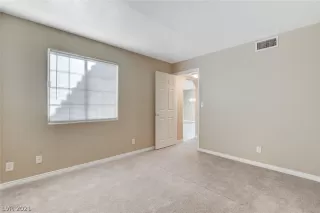 Photo #6: 2298890 Listing