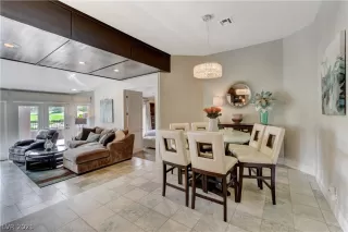 Photo #4: 2298899 Listing 