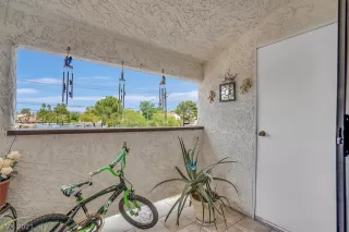 Photo #6: 2298906 Listing