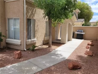 Photo #3: 2298909 Listing 