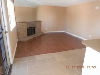 Photo #3: 2298916 Listing 