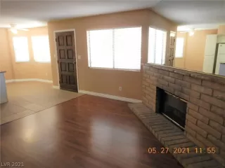 Photo #6: 2298916 Listing 