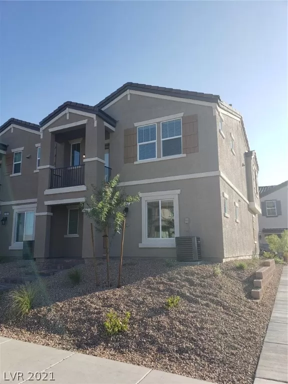 MLS: 2298921 Condo For Sale