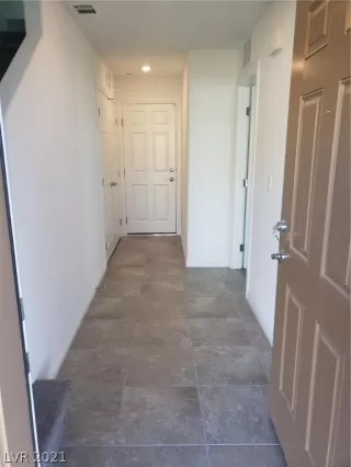 Photo #3: 2298921 Listing