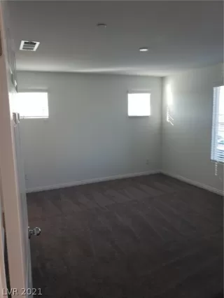 Photo #4: 2298921 Listing